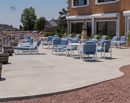 The Shoreline Inn Ґранд-Марей Екстер'єр фото